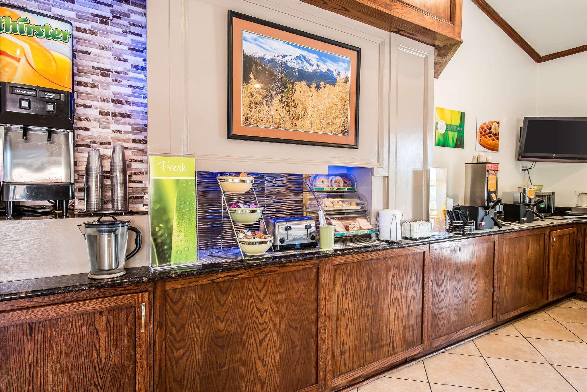 Quality Inn & Suites Garden Of The Gods Colorado Springs Exterior foto